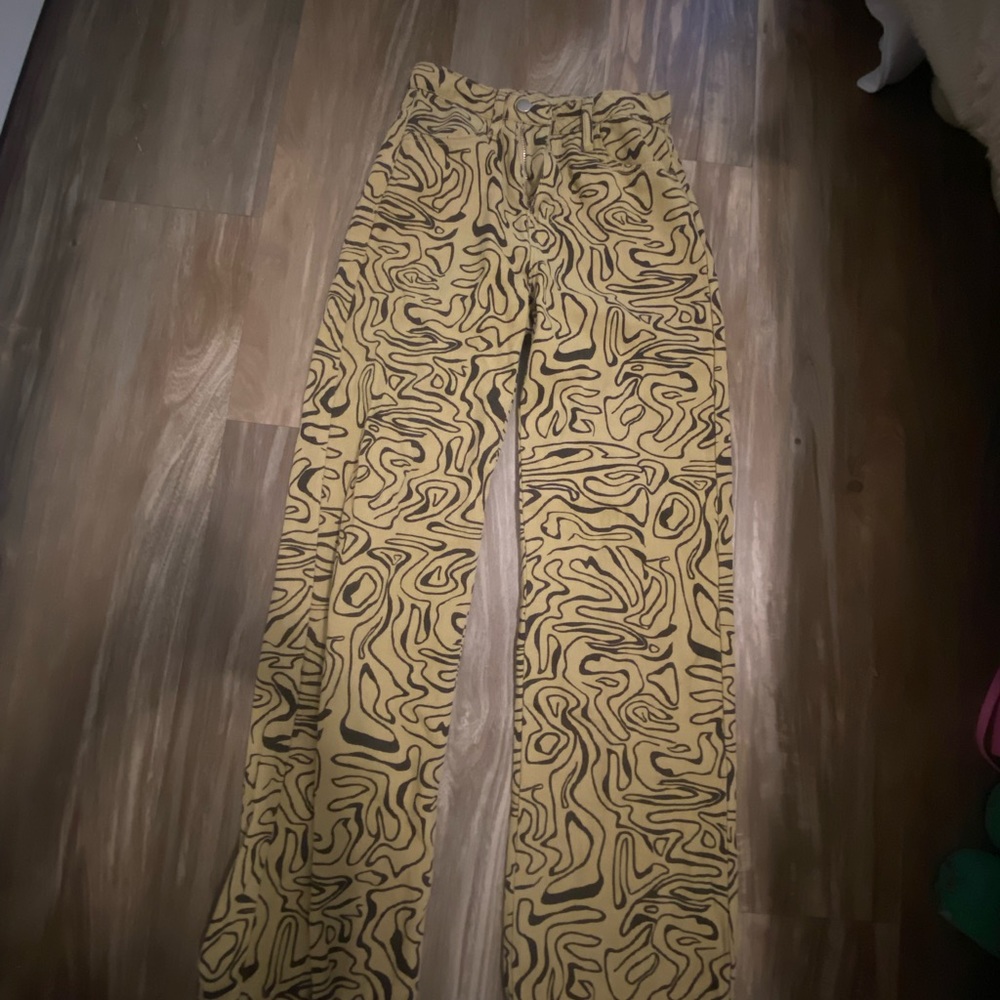 Unique print Jean pants - Picture 2 of 2
